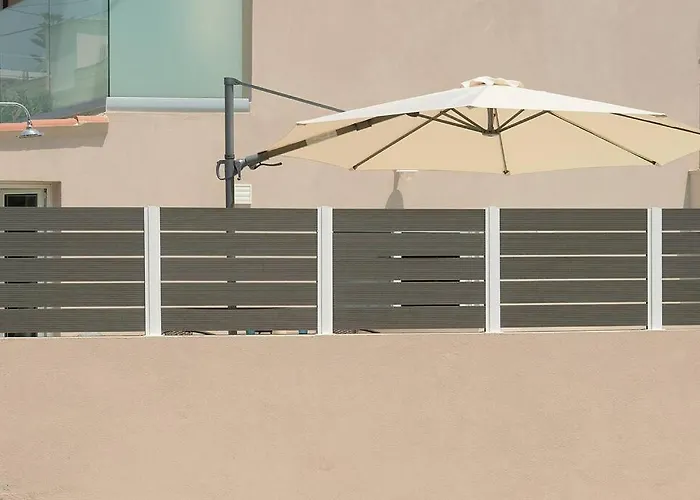 Beachside Apartment-pool-parking * Chania (Crete)